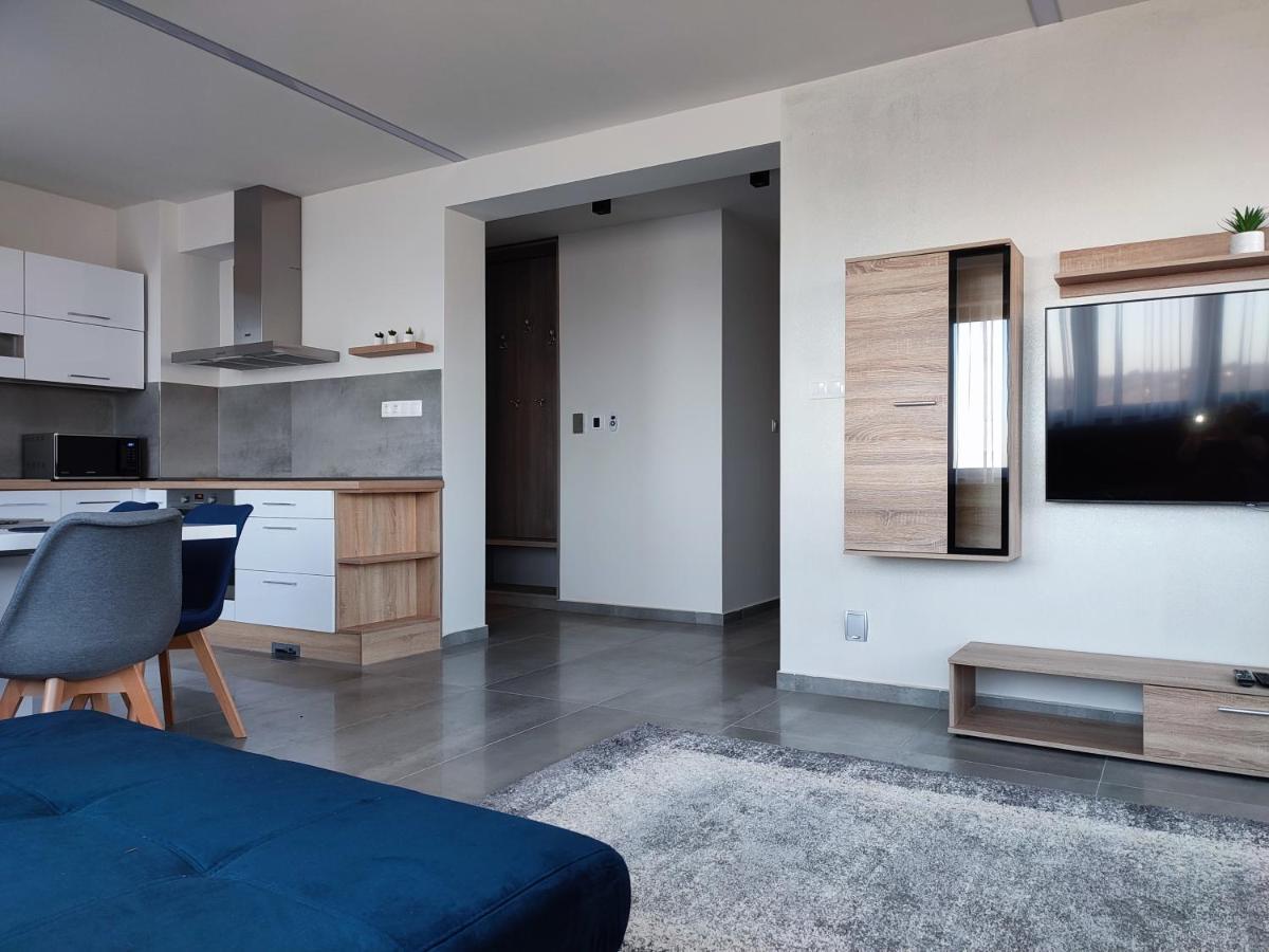 Gamma Apartmanok Es Jakuzzi Miskolc Dış mekan fotoğraf
