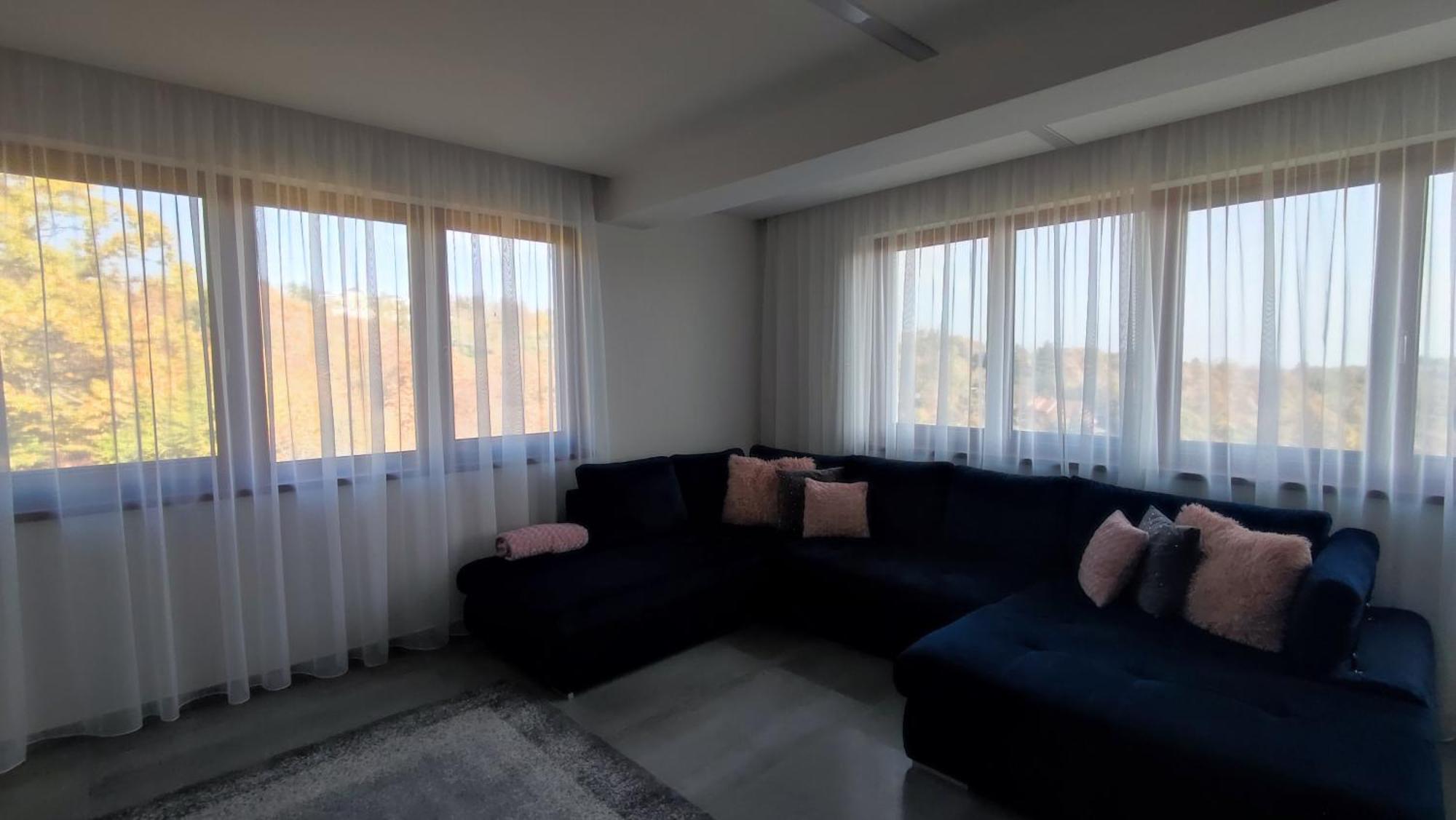 Gamma Apartmanok Es Jakuzzi Miskolc Oda fotoğraf
