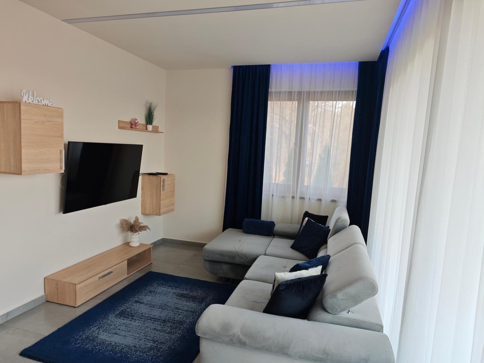 Gamma Apartmanok Es Jakuzzi Miskolc Oda fotoğraf