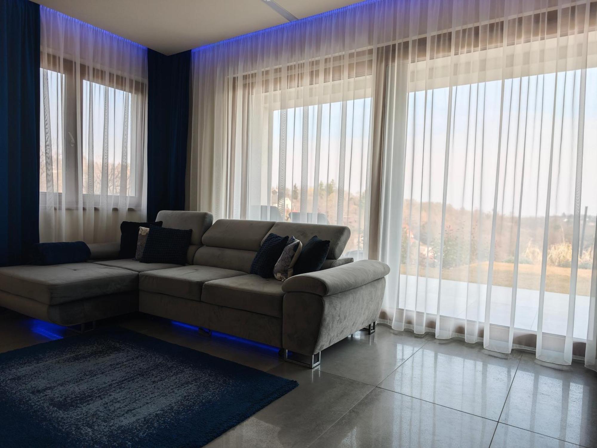 Gamma Apartmanok Es Jakuzzi Miskolc Oda fotoğraf